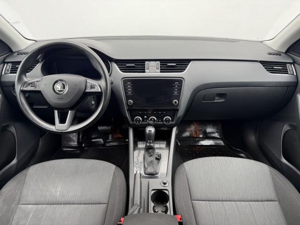 Skoda Octavia III (A7) Рестайлинг с пробегом 2019 года, цена 1 990 000 рублей, 70111 км, лифтбек, Автокод Объявления