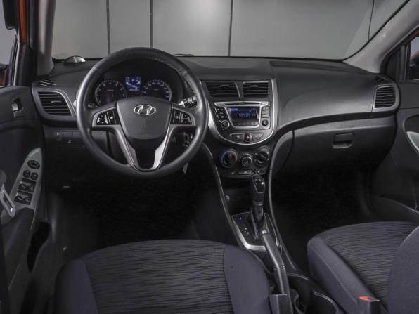 Hyundai Solaris I Рестайлинг с пробегом 2014 года, цена 750 000 рублей, 205632 км, седан, Автокод Объявления