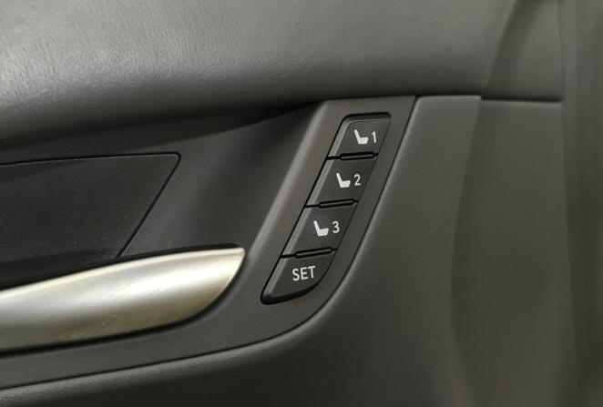 Lexus LX III Рестайлинг 2 с пробегом 2016 года, цена 7 300 000 рублей, 226387 км, внедорожник, Автокод Объявления