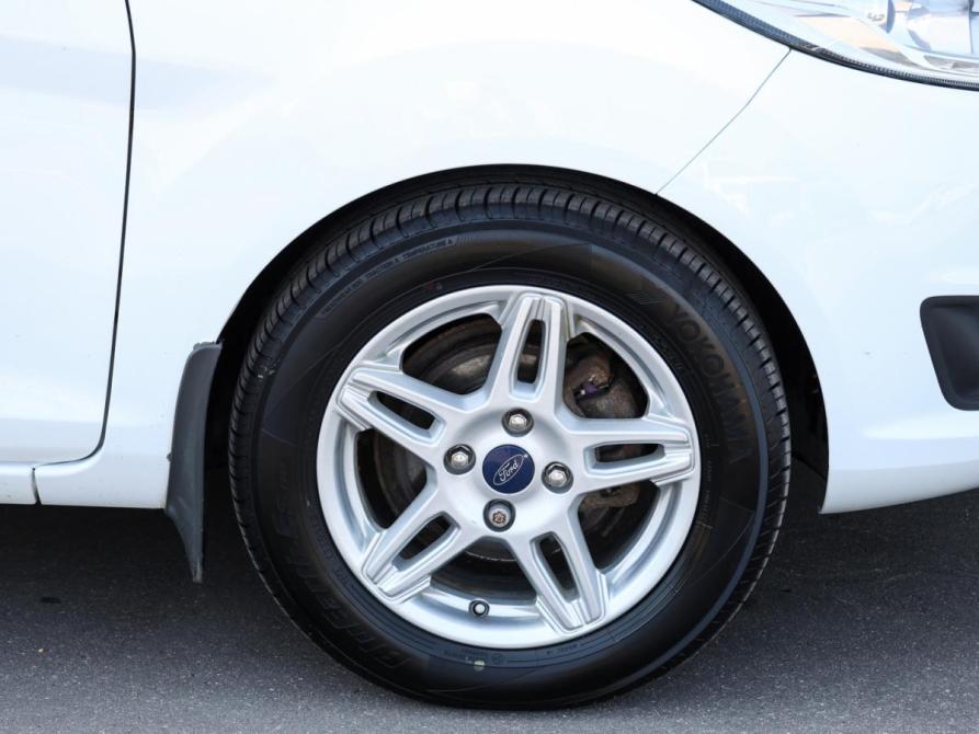 Ford Fiesta Mk6 Рестайлинг Москва  - изображение 23