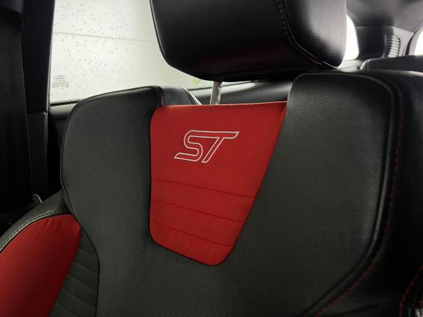 Ford Focus ST III с пробегом 2012 года, цена 1 199 000 рублей, 176055 км, универсал, Автокод Объявления