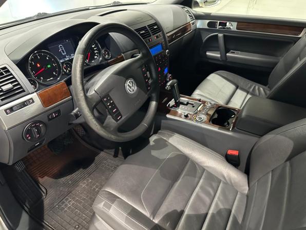 Volkswagen Touareg I Рестайлинг с пробегом 2008 года, цена 1 315 000 рублей, 165000 км, внедорожник, Автокод Объявления