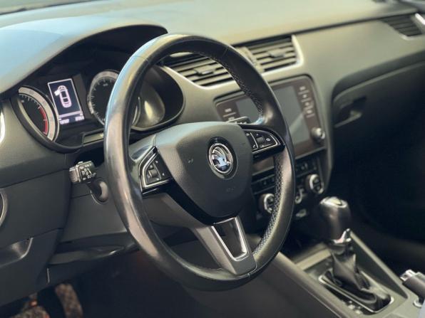 Skoda Octavia III (A7) Рестайлинг с пробегом 2018 года, цена 1 749 000 рублей, 137507 км, лифтбек, Автокод Объявления