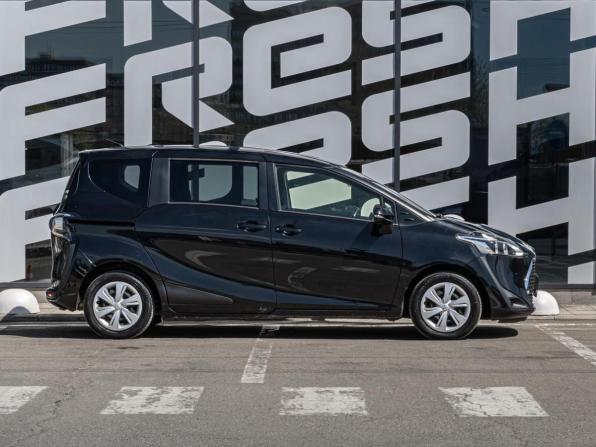 Toyota Sienta II Рестайлинг с пробегом 2019 года, цена 1 480 000 рублей, 66937 км, компактвэн, Автокод Объявления