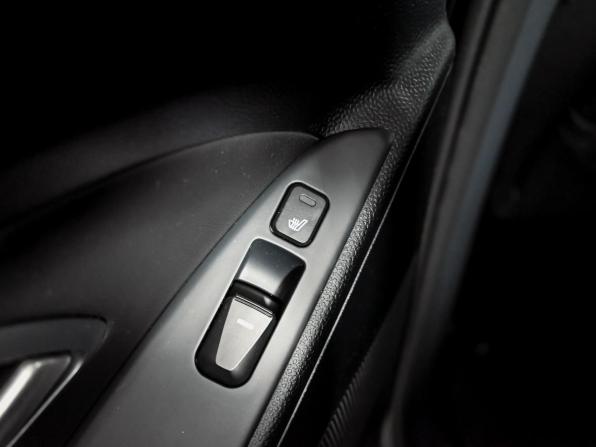 Hyundai ix35 I с пробегом 2012 года, цена 1 300 000 рублей, 200457 км, внедорожник, Автокод Объявления