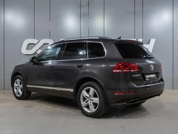 Volkswagen Touareg II с пробегом 2012 года, цена 2 599 000 рублей, 197808 км, внедорожник, Автокод Объявления