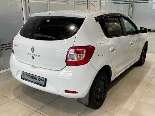 Renault Sandero II с пробегом 2017 года, цена 800 000 рублей, 94821 км, хэтчбек, Автокод Объявления