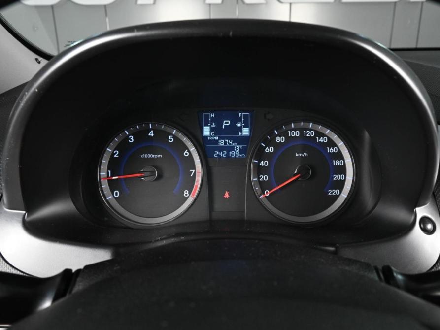 Hyundai Solaris I Рестайлинг Ростов-на-Дону  - изображение 17