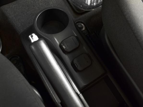 Mazda 2 II Рестайлинг (DE2) с пробегом 2011 года, цена 799 995 рублей, 163274 км, хэтчбек, Автокод Объявления