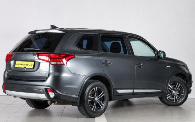 Mitsubishi Outlander III Рестайлинг 2 с пробегом 2018 года, цена 1 679 000 рублей, 184000 км, внедорожник, Автокод Объявления