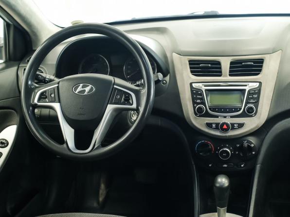 Hyundai Solaris I с пробегом 2011 года, цена 750 000 рублей, 172594 км, хэтчбек, Автокод Объявления