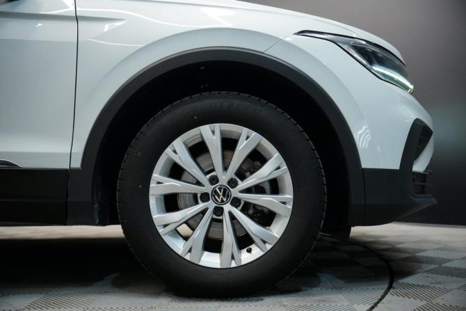 Volkswagen Tiguan II Рестайлинг с пробегом 2020 года, цена 2 555 000 рублей, 103000 км, внедорожник, Автокод Объявления