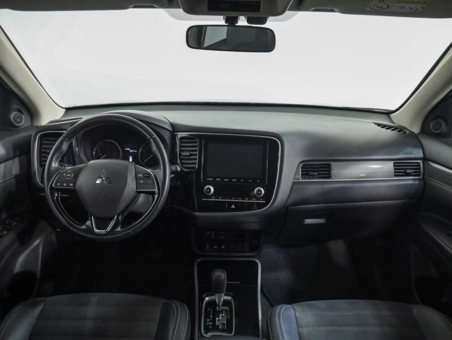 Mitsubishi Outlander III Рестайлинг 3 Санкт-Петербург  - изображение 9