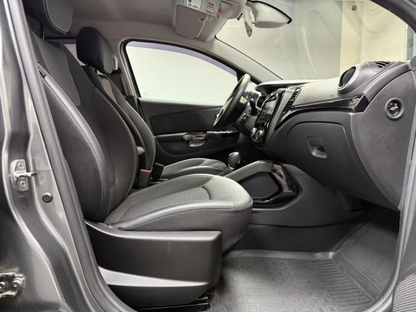 Renault Kaptur I Рестайлинг с пробегом 2021 года, цена 1 900 000 рублей, 45652 км, внедорожник, Автокод Объявления