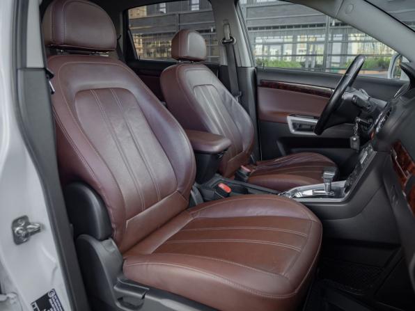 Opel Antara I Рестайлинг с пробегом 2012 года, цена 1 250 000 рублей, 143000 км, внедорожник, Автокод Объявления