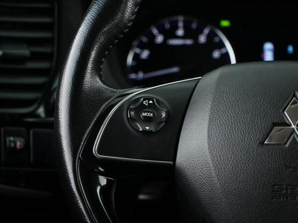 Mitsubishi Outlander III Рестайлинг 3 с пробегом 2018 года, цена 1 654 055 рублей, 178140 км, внедорожник, Автокод Объявления