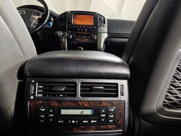 Toyota Land Cruiser 200 Series с пробегом 2010 года, цена 2 435 000 рублей, 324499 км, внедорожник, Автокод Объявления