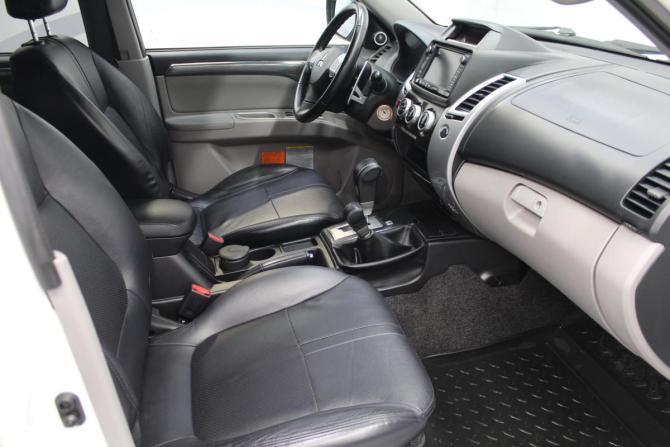 Mitsubishi Pajero Sport II Рестайлинг с пробегом 2014 года, цена 1 829 000 рублей, 213000 км, внедорожник, Автокод Объявления