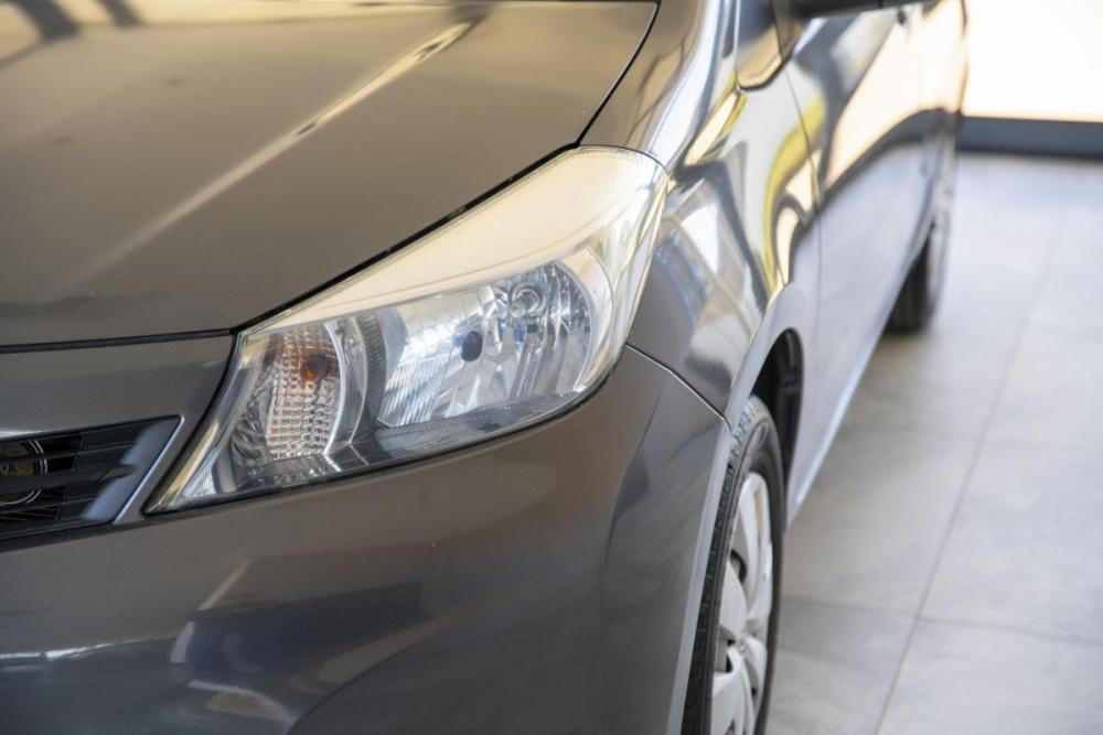 Toyota Vitz III (XP130) Ростов-на-Дону  - изображение 9