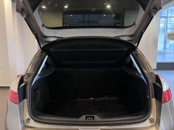 Renault Megane III с пробегом 2012 года, цена 720 000 рублей, 220875 км, хэтчбек, Автокод Объявления