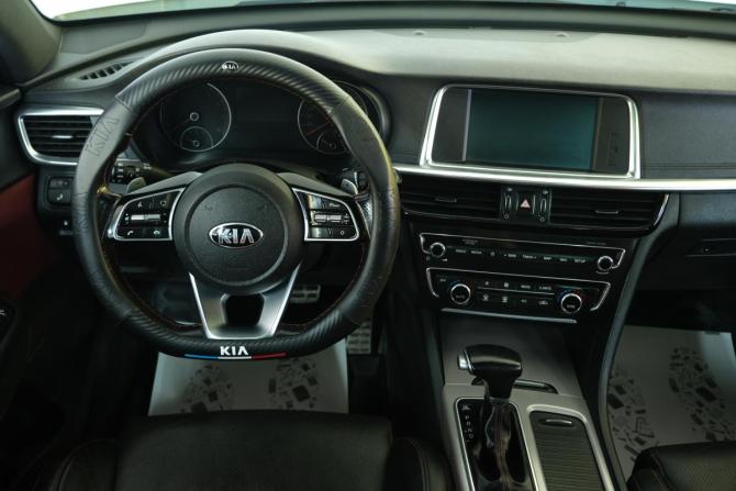 Kia Optima IV Рестайлинг с пробегом 2018 года, цена 2 349 000 рублей, 98000 км, седан, Автокод Объявления