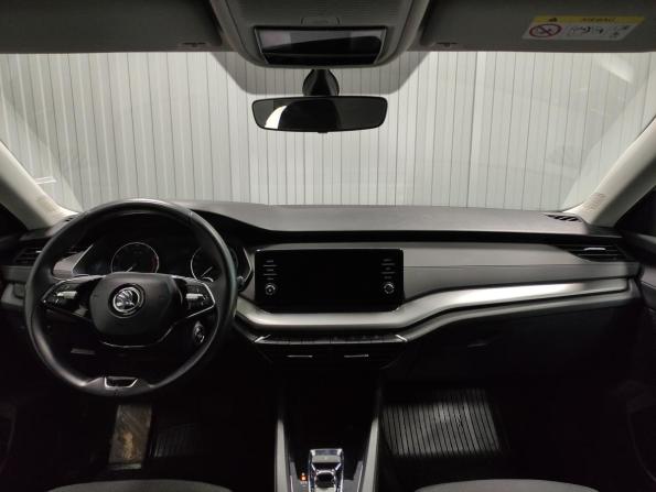 Skoda Octavia IV (A8) с пробегом 2021 года, цена 2 344 000 рублей, 29047 км, лифтбек, Автокод Объявления