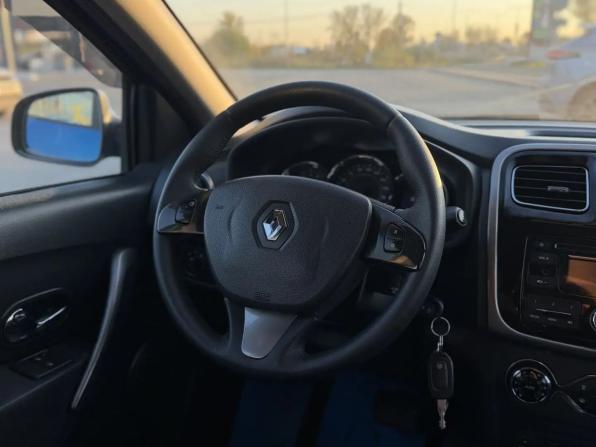 Renault Sandero II с пробегом 2017 года, цена 925 000 рублей, 165115 км, хэтчбек, Автокод Объявления