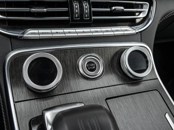 Hongqi H9 I с пробегом 2023 года, цена 3 949 000 рублей, 52105 км, седан, Автокод Объявления
