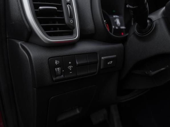 Kia Sportage IV Рестайлинг с пробегом 2019 года, цена 2 060 000 рублей, 100927 км, внедорожник, Автокод Объявления
