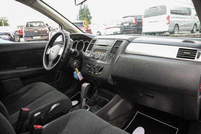 Nissan Tiida I Рестайлинг с пробегом 2012 года, цена 778 000 рублей, 185200 км, седан, Автокод Объявления
