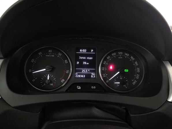 Skoda Rapid I с пробегом 2014 года, цена 870 000 рублей, 228363 км, лифтбек, Автокод Объявления