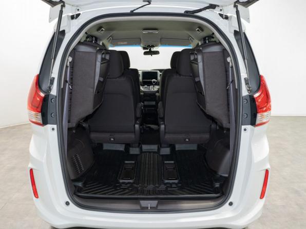 Honda Freed II с пробегом 2018 года, цена 1 415 000 рублей, 130210 км, компактвэн, Автокод Объявления