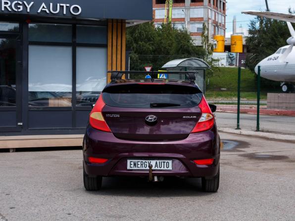 Hyundai Solaris I с пробегом 2013 года, цена 640 000 рублей, 227213 км, хэтчбек, Автокод Объявления