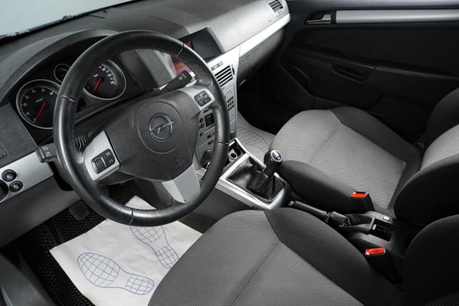 Opel Astra H Рестайлинг с пробегом 2011 года, цена 569 000 рублей, 146000 км, хэтчбек, Автокод Объявления