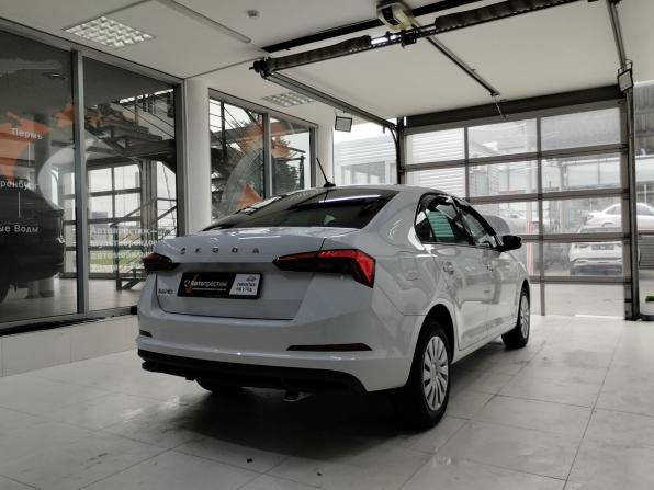 Skoda Rapid II с пробегом 2021 года, цена 1 570 000 рублей, 53582 км, лифтбек, Автокод Объявления