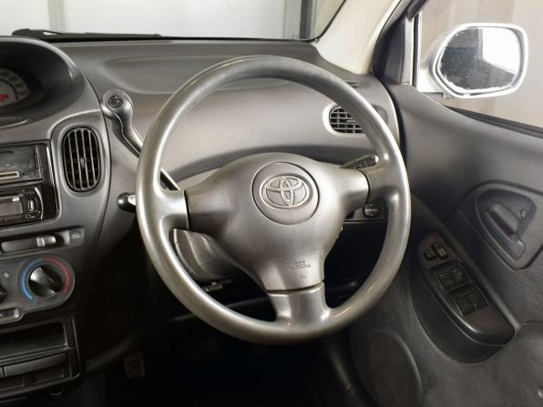Toyota FunCargo с пробегом 2003 года, цена 329 995 рублей, 287221 км, компактвэн, Автокод Объявления