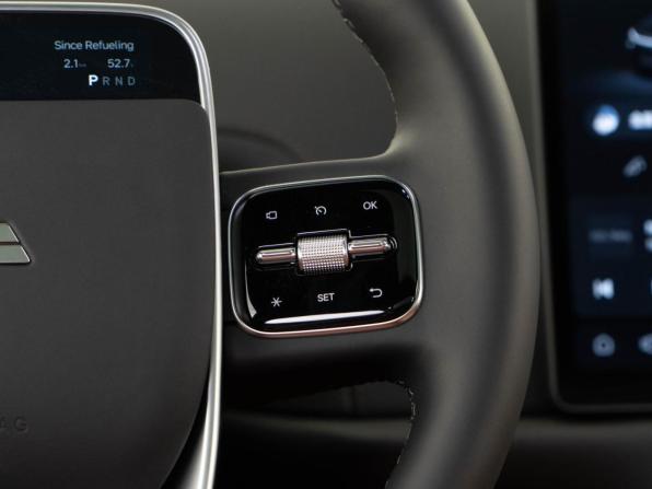Li Auto (Lixiang) L7 I Рестайлинг с пробегом 2025 года, цена 8 399 050 рублей, 100 км, внедорожник, Автокод Объявления