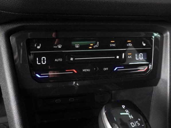 Volkswagen Tiguan II Рестайлинг с пробегом 2021 года, цена 3 150 000 рублей, 80494 км, внедорожник, Автокод Объявления
