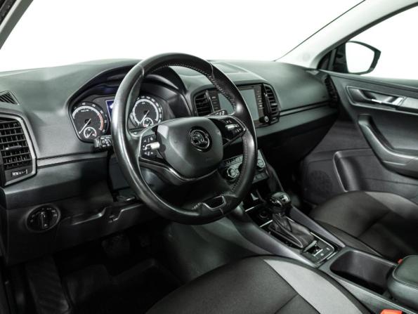 Skoda Karoq I с пробегом 2021 года, цена 2 035 700 рублей, 75000 км, внедорожник, Автокод Объявления