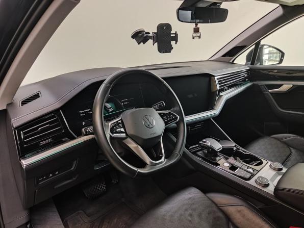 Volkswagen Touareg III с пробегом 2021 года, цена 5 975 000 рублей, 122369 км, внедорожник, Автокод Объявления