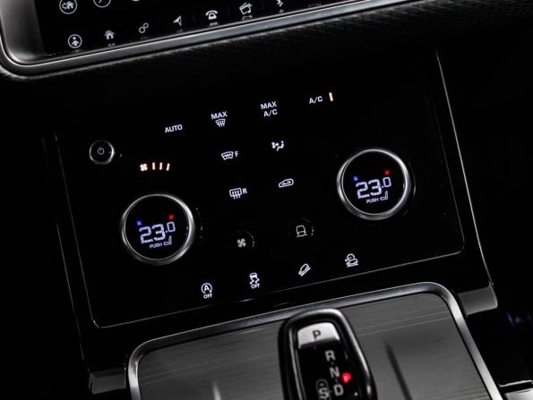 Land Rover Range Rover Evoque II с пробегом 2019 года, цена 3 299 000 рублей, 79552 км, внедорожник, Автокод Объявления