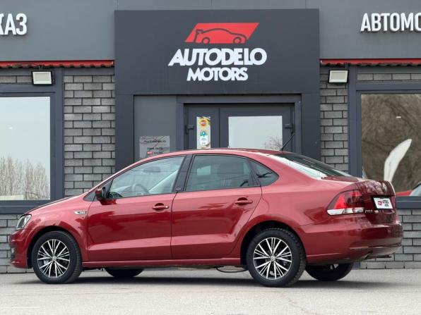 Volkswagen Polo V Рестайлинг с пробегом 2016 года, цена 890 000 рублей, 114709 км, седан, Автокод Объявления