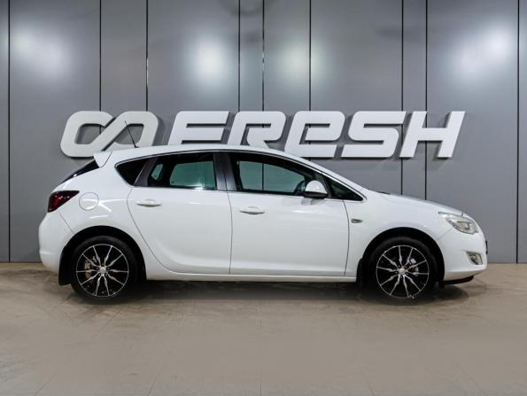 Opel Astra J с пробегом 2012 года, цена 844 000 рублей, 142612 км, хэтчбек, Автокод Объявления