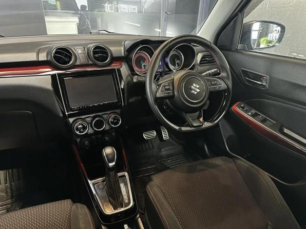 Suzuki Swift V с пробегом 2019 года, цена 1 450 000 рублей, 35165 км, хэтчбек, Автокод Объявления