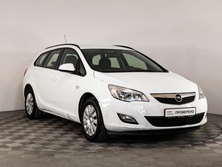 Opel Astra J Рестайлинг Санкт-Петербург  - изображение 3