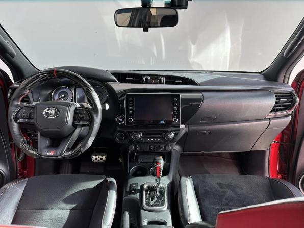 Toyota Hilux VIII Рестайлинг с пробегом 2022 года, цена 6 490 000 рублей, 33454 км, пикап, Автокод Объявления