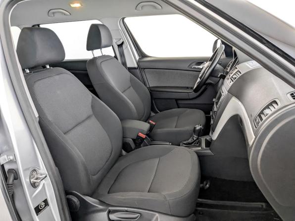Skoda Yeti I с пробегом 2013 года, цена 1 325 000 рублей, 51124 км, внедорожник, Автокод Объявления