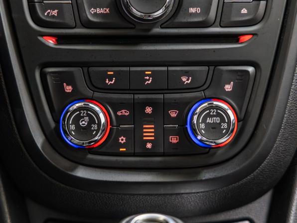 Opel Mokka I с пробегом 2014 года, цена 1 148 000 рублей, 131962 км, внедорожник, Автокод Объявления