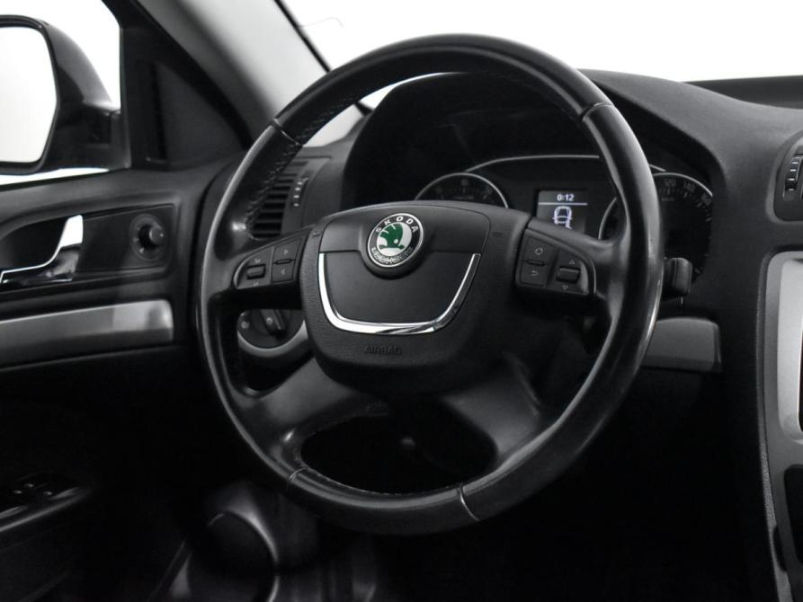 Skoda Octavia II (A5) Рестайлинг Санкт-Петербург  - изображение 15