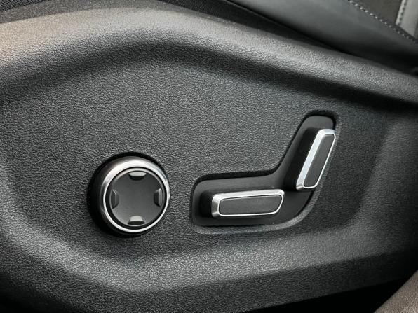 Geely Monjaro I с пробегом 2024 года, цена 3 529 000 рублей, 45276 км, внедорожник, Автокод Объявления